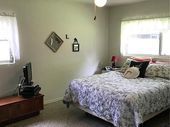 2nd image of 8452 Le Mesa St
