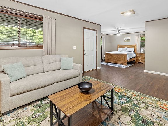 2nd image of 3149 Jerrie Ave