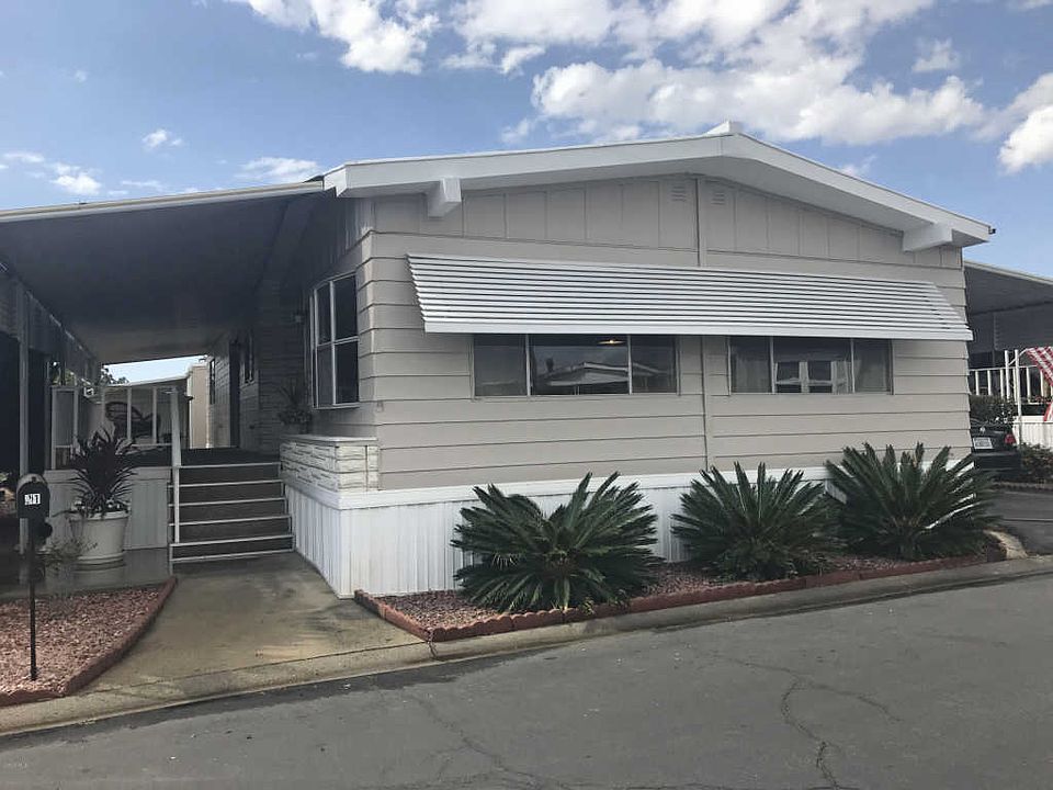 1st image of 81 Copland Cir #81