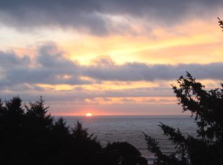 1223 SW Fleet Ave, Lincoln City, OR 97367