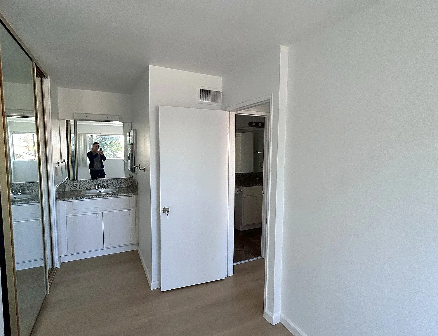 3 bed, 1.5 bath, 1000 sqft, $2,900 — Photo 4