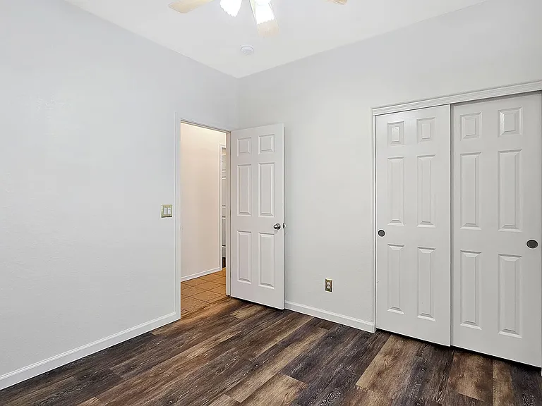12509 W Washington St — Photo 27