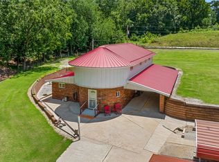 2960 Hayden Rd, Pea Ridge, AR 72751