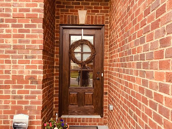 2nd image of 1037 Grace Meade