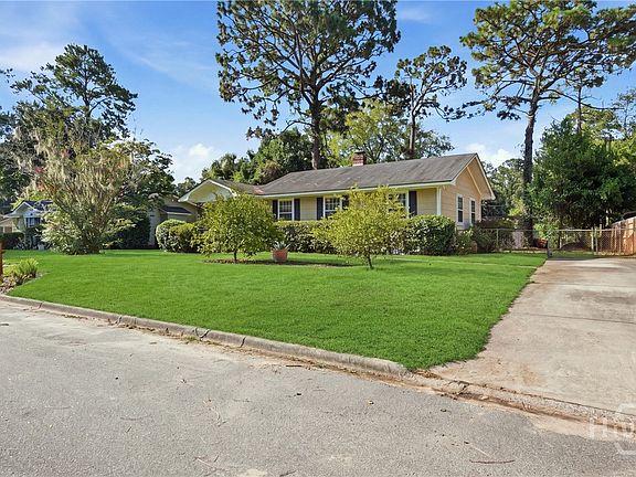 3rd image of 48 Pine Valley Road
