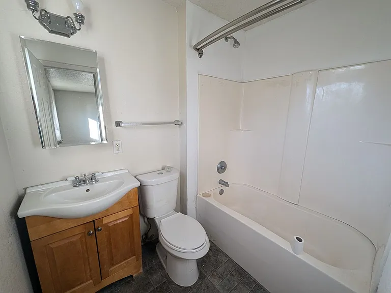89 Moser St #8 — Photo 7