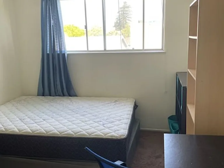 2132 Roosevelt Ave #7 — Photo 4