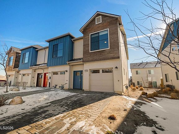 2nd image of 530 Gloria May Ln