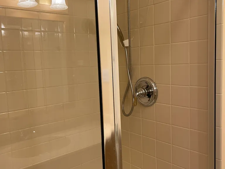 1st fl walk in shower