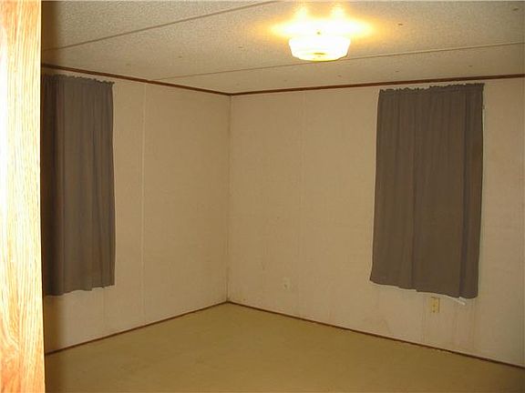 4th image of 27 Old Hickory Dr