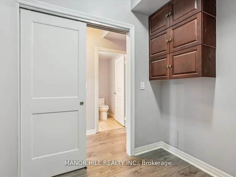 220 Burnhamthorpe Rd W #513 — Photo 21
