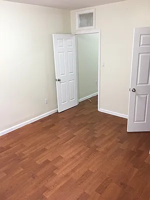 Rented by Kinyu Realty | media 9