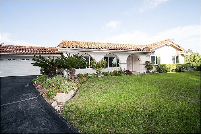 1st image of 1906 Alta Vista Dr
