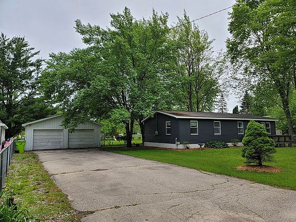 5th image of 1096 Walnut Rd