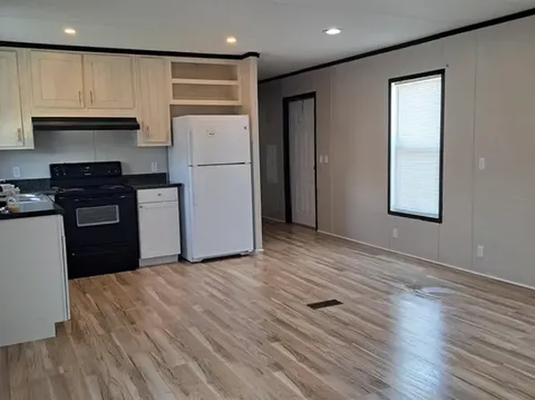 131 N Main St #23, Yantis, TX 75497