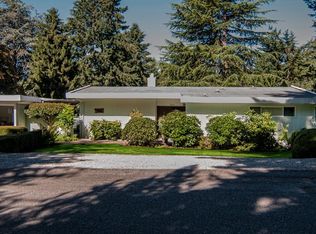 5635 90th Ave SE, Mercer Island, WA 98040