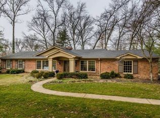 111 Frontenac Forest St, Saint Louis, MO 63131