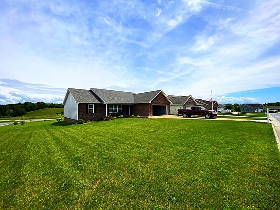 4th image of 33 Birdale Dr