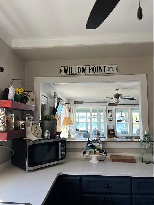 2821 Alpine Ln — Photo 2