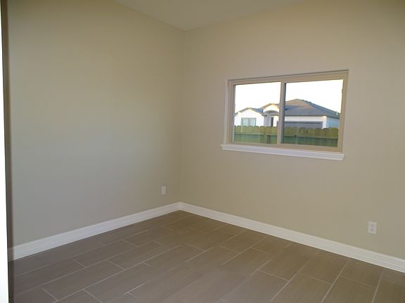 3rd image of 7637 Sable Creek Dr #Re2znk