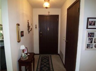4105 Lexington Dr NE #1, Cedar Rapids, IA 52402