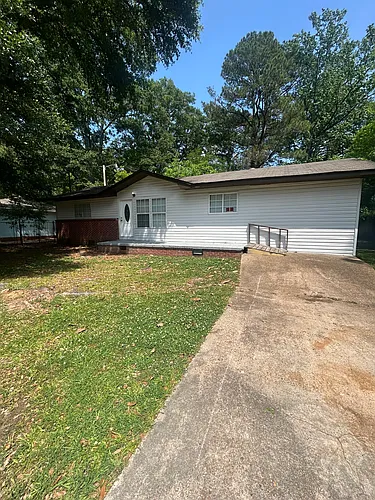 3168 Charleston Dr Photo 1