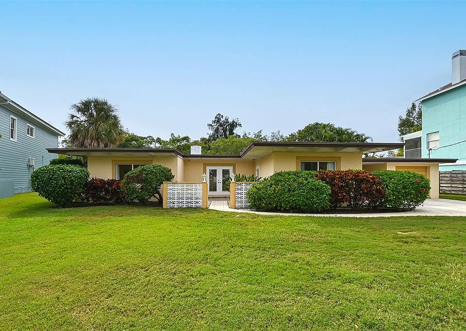 1st image of 480 Island Cir