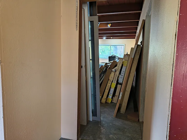302 Hinde Pl — Photo 29