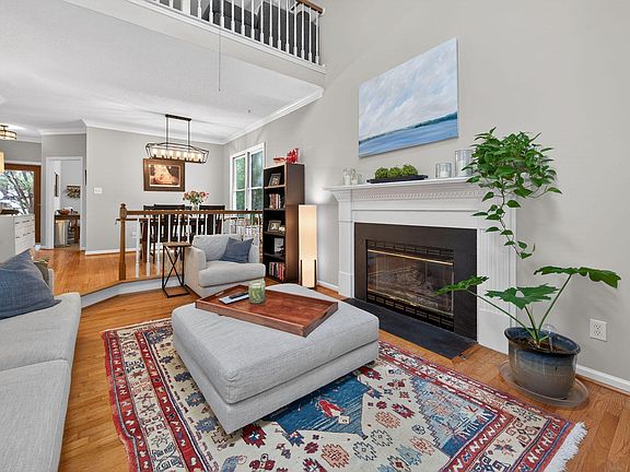 5th image of 3838 Carnegie Ln