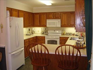 3rd image of 2531 Westover Dr