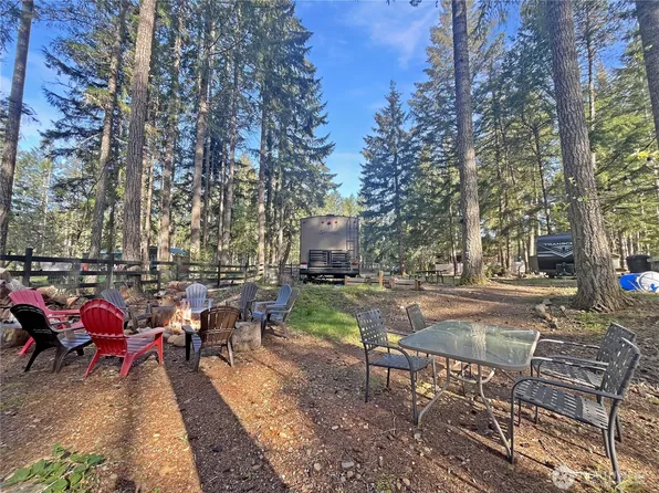 1220 N Cod Place, Hoodsport, WA 98548