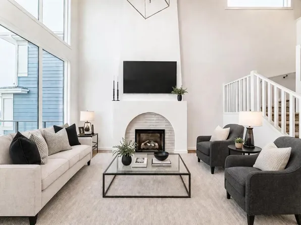 14 SW Osprey Hill Bay SW, Calgary, AB T3B 6S2