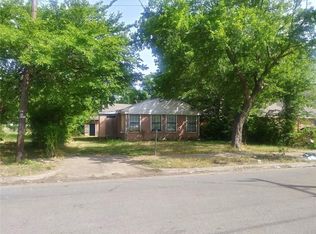 1422 Exeter Dr, Dallas, TX 75216