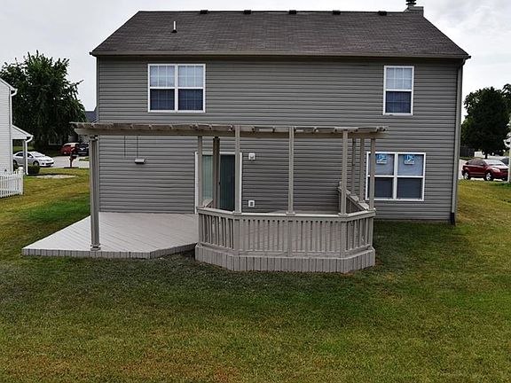 3rd image of 18 Lasalle Ln