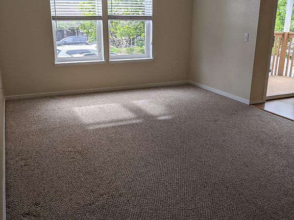 4th image of 15310 1st Ave NE #1