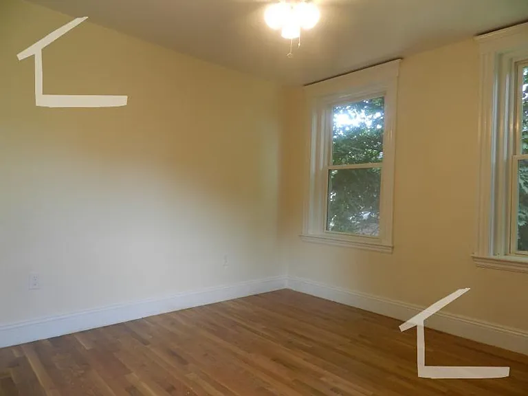34 Quint Ave #21U — Photo 6