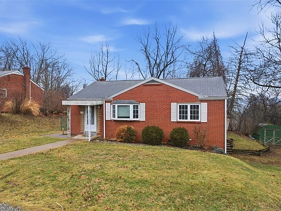 2nd image of 726 Rodney St