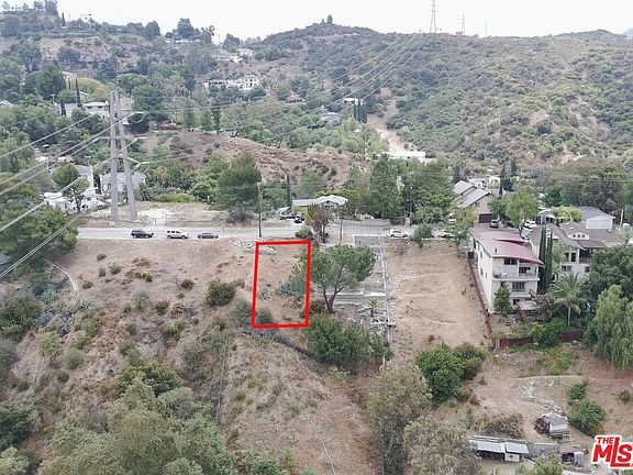 3rd image of 9477 Reverie Rd