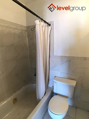 Rented by Level Group | media 33