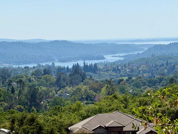 4th image of 1540 Ridgeview Cir