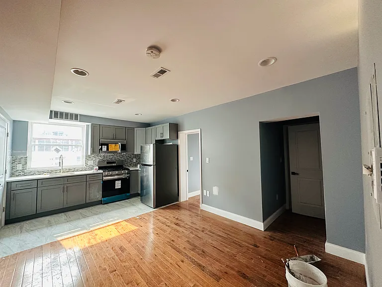 1431 N 20th St #2 — Photo 3