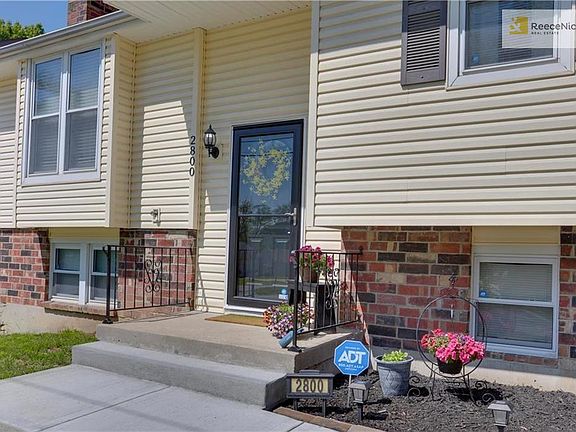 4th image of 2800 S 53rd St