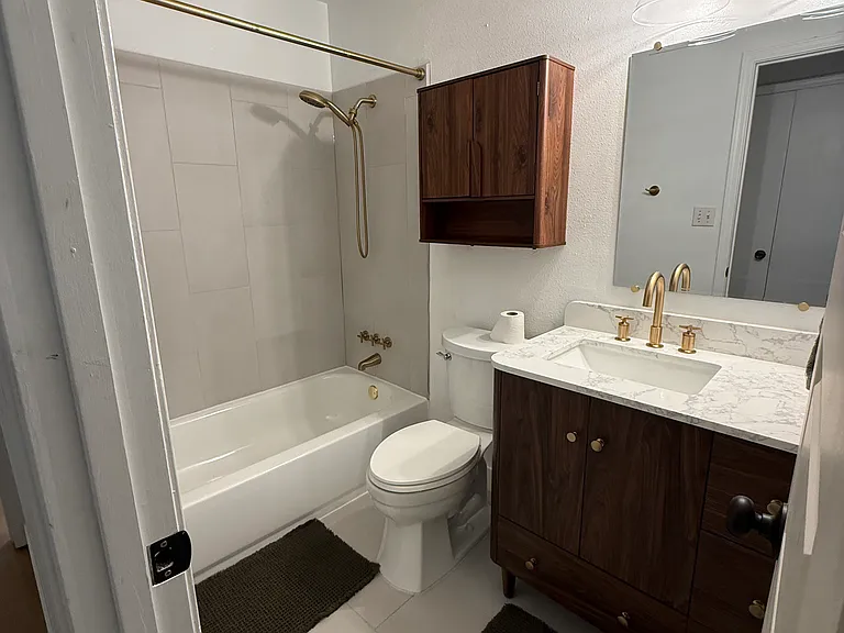 1407 El Camino Real St — Photo 12