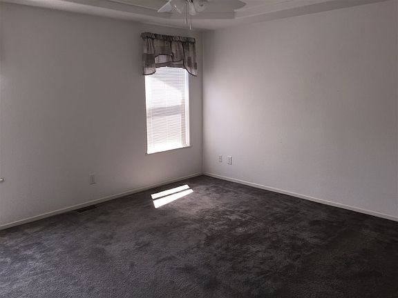 5th image of 2359 Jefferson St
