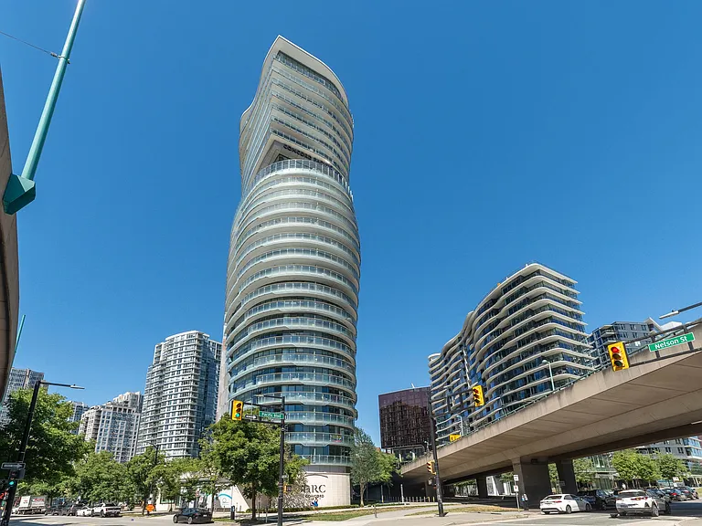 89 Nelson St #511 — Photo 2