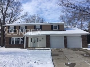 5679 Westcreek Dr, Dayton, OH
