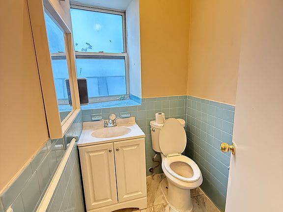 3rd image of 1727 E 14th St #4