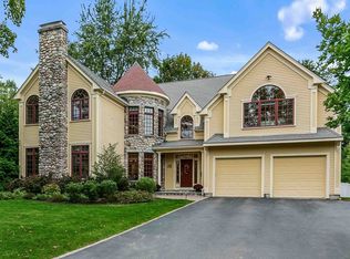 32 Twitchell St, Wellesley, MA 02482