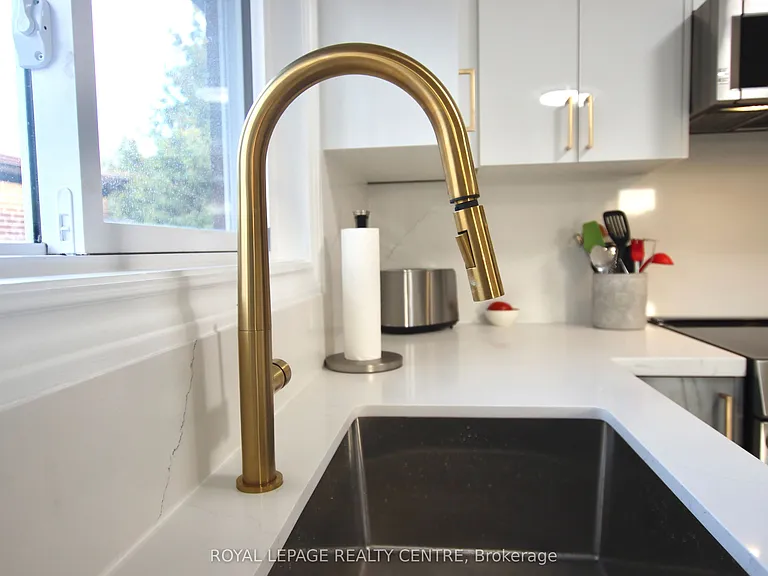 540 Cavell Dr — Photo 11