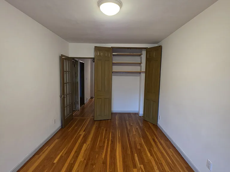 64-73 Alderton St #3 — Photo 18